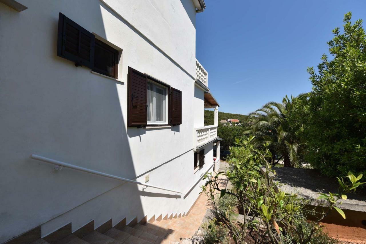 Apartmani Marko Gdinj ภายนอก รูปภาพ