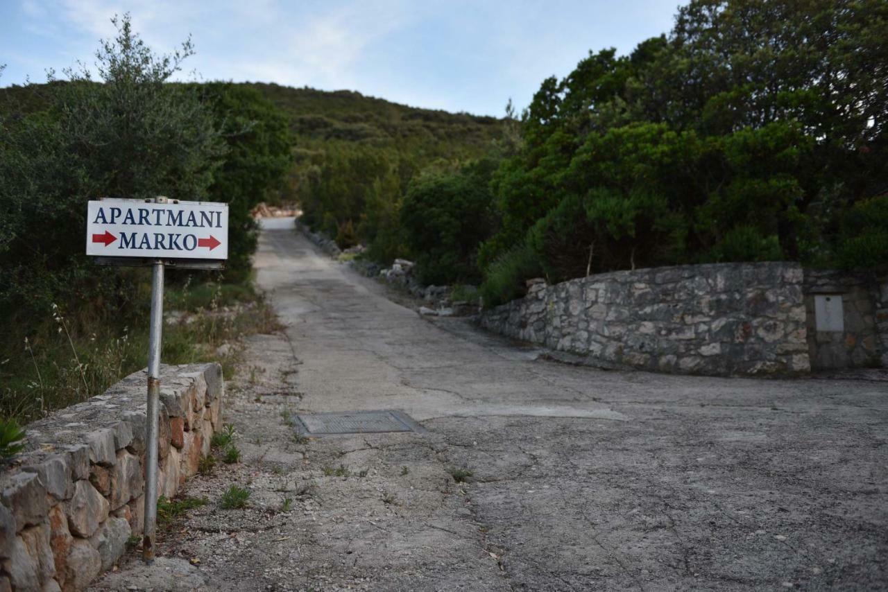 Apartmani Marko Gdinj ภายนอก รูปภาพ